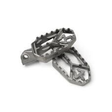 AKRAPOVIC ADVENTURE FOOTPEG КОМПЛЕКТ (TITANIUM) CFMOTO 450/700/800/1000MT/-X 2024-202