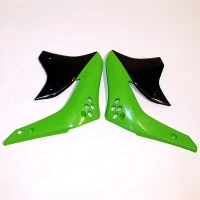 ЗАХИСТ МОТОЦИКЛЕТНОГО РАДІАТОРА UFO KAWASAKI KXF 450 '07 КОЛІР ЗЕЛЕНИЙ/ЧОРНИЙ