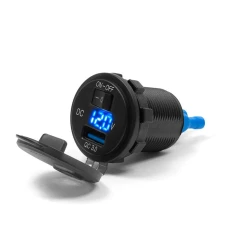 BIKETEC МОТОЦИКЛ РОЗ'ЄМ USB QШВИДКА ЗАРЯДКА З ВОЛЬТМЕТРОМ I ПЕРЕМЕКАЧ МОНТАЖ НА ПЛОСКІЙ ПОВЕРХНІ (ВІТРОВИК, КОФР) АБО NA КЕРМА - НЕОБХІДНО АДАПТЕР BTMUS28