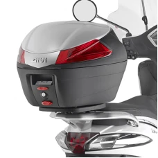 GIVI SPECIFIC ПЛИТА FOR MONOLOCK® КОРОБКИ PIAGGIO LIBERTY