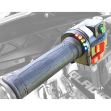 KOSO ПЕРЕМИКАЧІ С ПІДІГРІВОМ ZE STEROWNIKIEM I PODGRZEWACZEM KCIUKA ATV/SKUTER SNIEZNY (22MM + 22MM, 7/8 ЦІЛИЙ + 7/8 ЦІЛИЙ) ДОВЖИНА 130MM 5 POZIOMOW ОБІГРІВУ