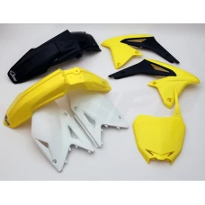 UFO КОМПЛЕКТ ПЛАСТІКОВ SUZUKI RMZ 450 '13 КОЛІР OEM (ZOLTY/BIALY/CZARNY) (SU414E999)