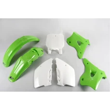 UFO КОМПЛЕКТ ПЛАСТІКОВ KAWASAKI KX 125 '96-'98, КОЛІР OEM (ZIELONY/BIALY) (KA192E999)