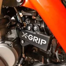 X-GRIP АКЦІЯ ЗАХИСТ ДАТЧИКА КЛАПАНА ДРОССЕЛЬНОЇ ЗАСЛІНКИ TPS KTM, HUSQVARNA TPI 250/300 `18- КОЛІР ЧОРНИЙ