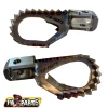 FM-PARTS OFFSET SPODNOZKI (КОМПЛЕКТ) STAINLESS FOOTPEGS KTM \/ HUSQVARNA \/ GAS GAS '24 КОЛІР СТАЛЕВИЙ - зображення 2