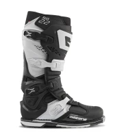 GAERNE ВЗУТТЯ CROSS/ENDURO МОДЕЛЬ SG-22 BLACK/WHITE КОЛІР CZARNY/BIALY РОЗМІР 46