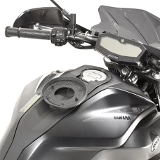 GIVI SPECIFIC МЕТАЛІЧНИЙ FLANGE FOR ВІДПОВІДНИЙ THE БАКLOCK БАК BAGS MT-07 (18)