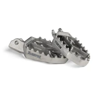 AKRAPOVIC ADVENTURE FOOTPEG КОМПЛЕКТ (TITANIUM) KAWASAKI KLE 500 2026