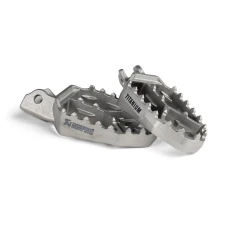 AKRAPOVIC ADVENTURE FOOTPEG КОМПЛЕКТ (TITANIUM) KAWASAKI KLE 500 2026