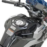 ФЛАНЕЦЬ/КРІПЛЕННЯ СУМКИ НА БАК GIVI CF MOTO 650NK 21